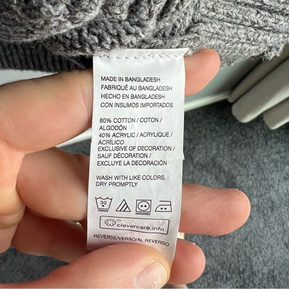 Izod Gray Sweater - Picture 5 of 5